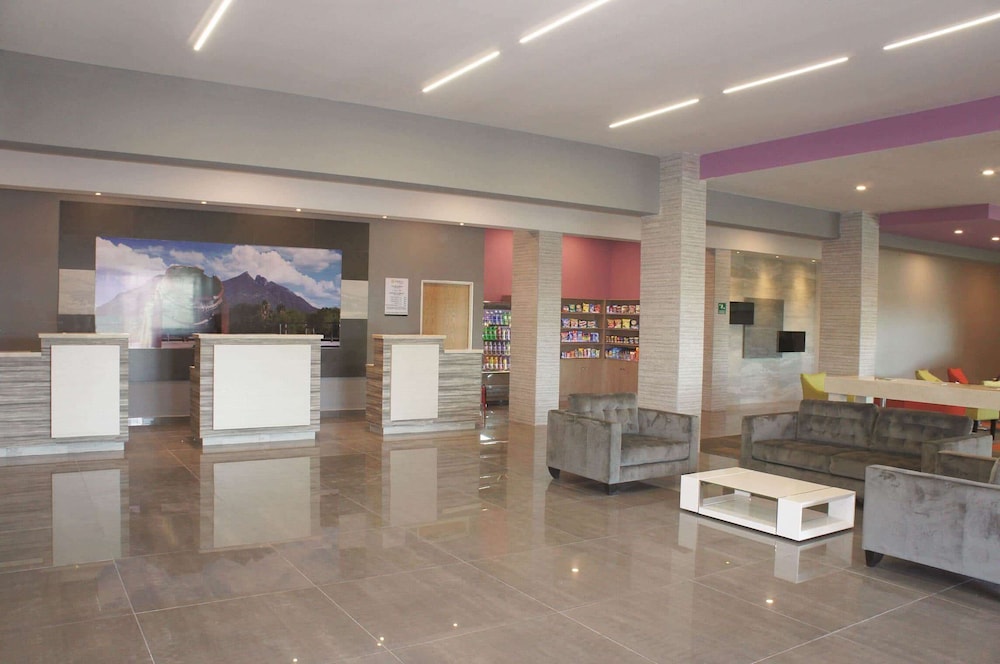 CHN Hotel Monterrey Aeropuerto, Trademark by Wyndham 5/50