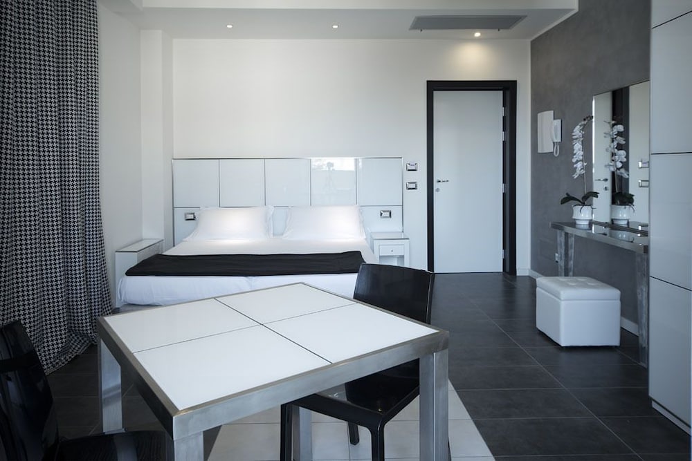 Atmosphere Suite Hotel 41/56
