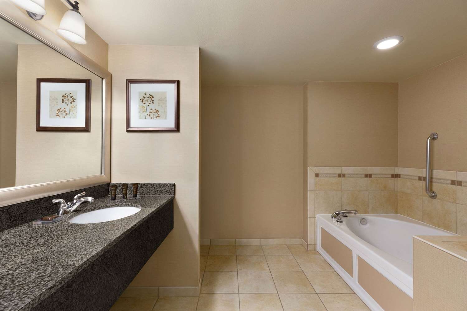 Wingate by Wyndham Greenwood Village/Denver Tech 46/47