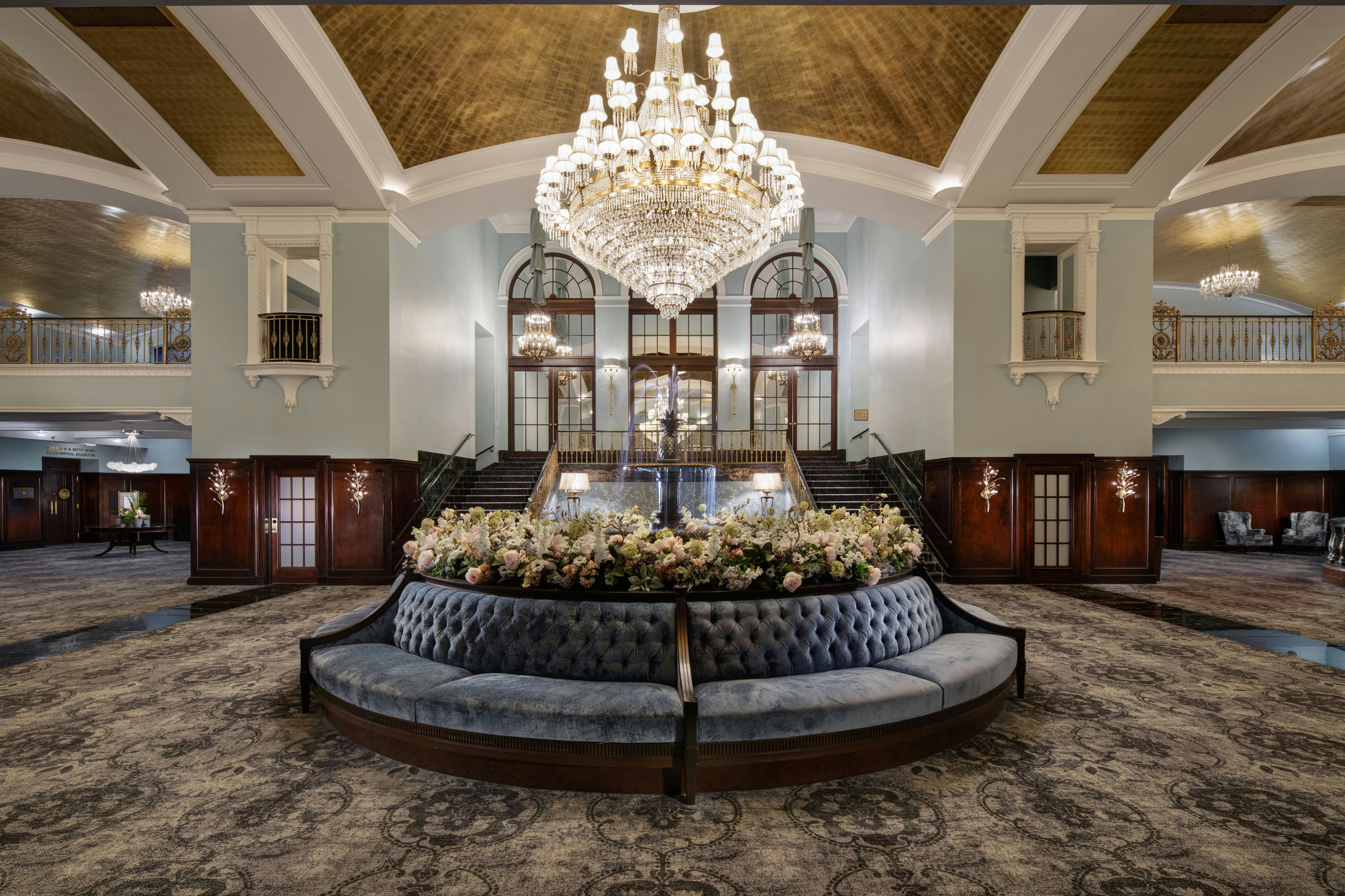 Amway Grand Plaza, Curio Collection by Hilton 41/65