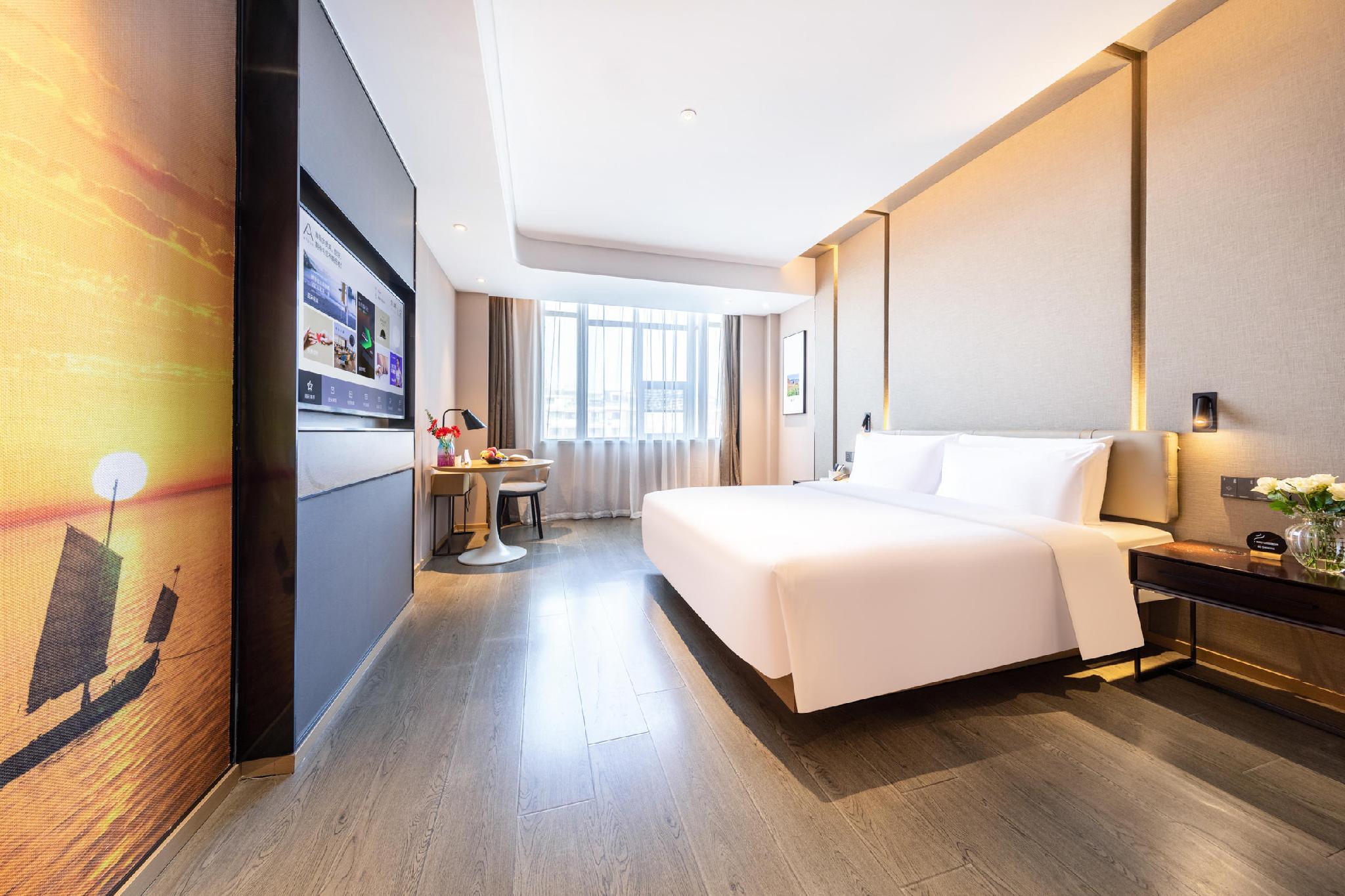 Superior, King and Queen Bed
