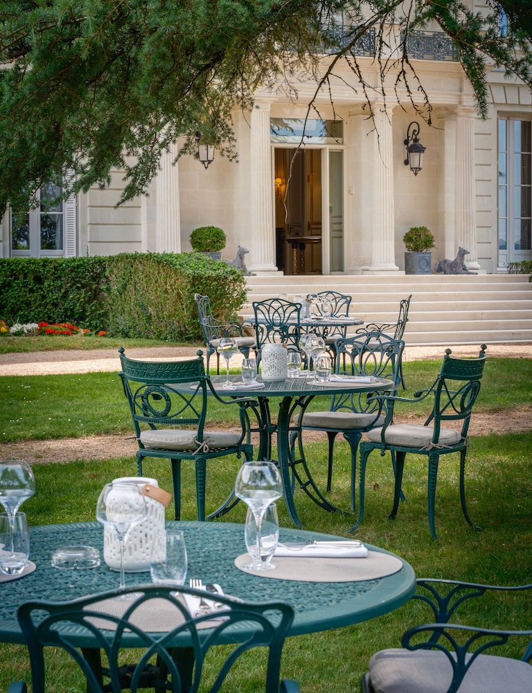 Chateau de Rochecotte 35/50