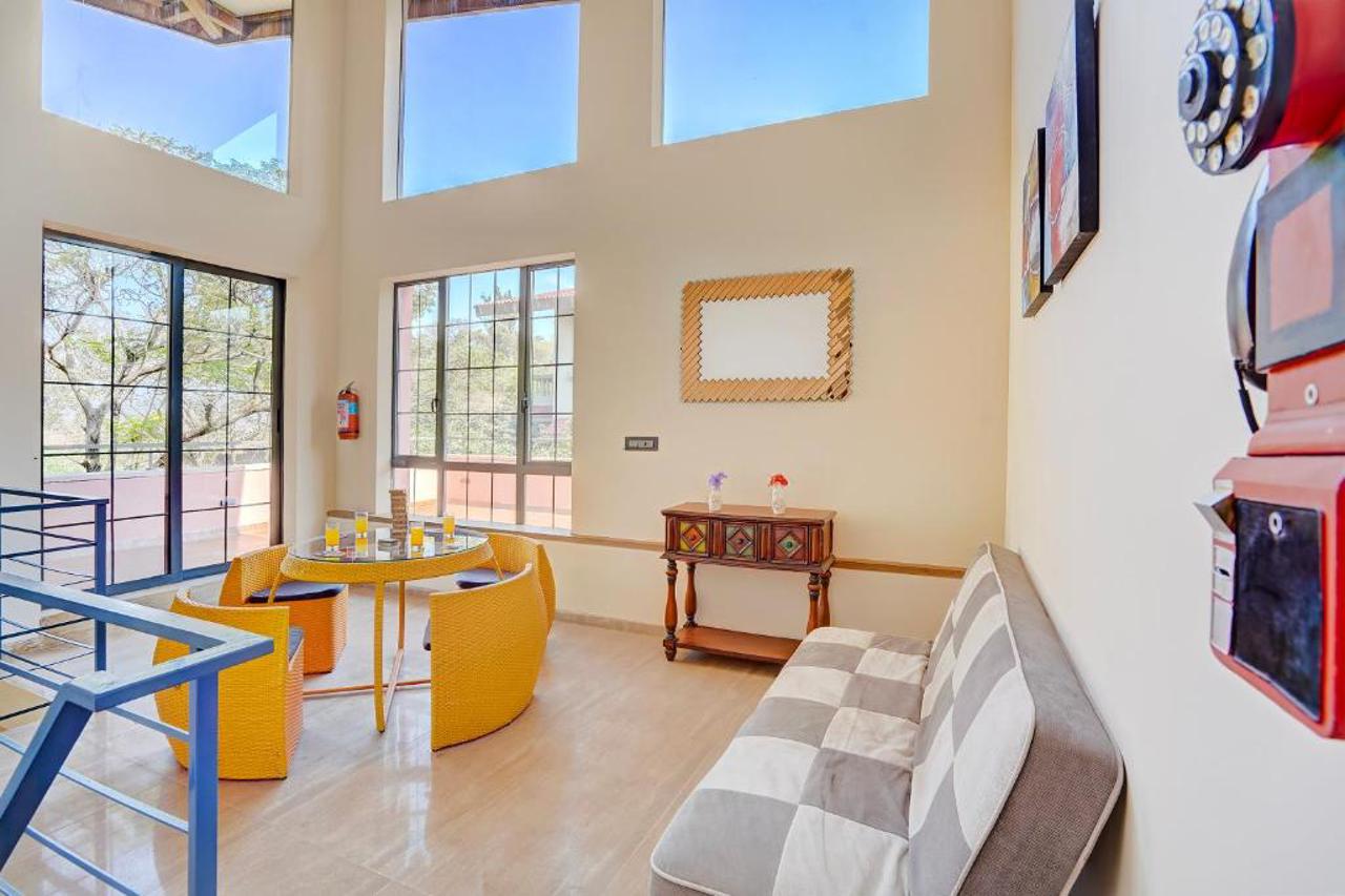 ELIVAAS Villa 39 Serene 6 BHK Retreat with Pvt Pool, Gaming Zone & Balcony 8/23