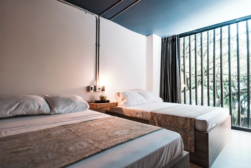 1 BEDROOM, PREMIER, SUITE, APARTMENT