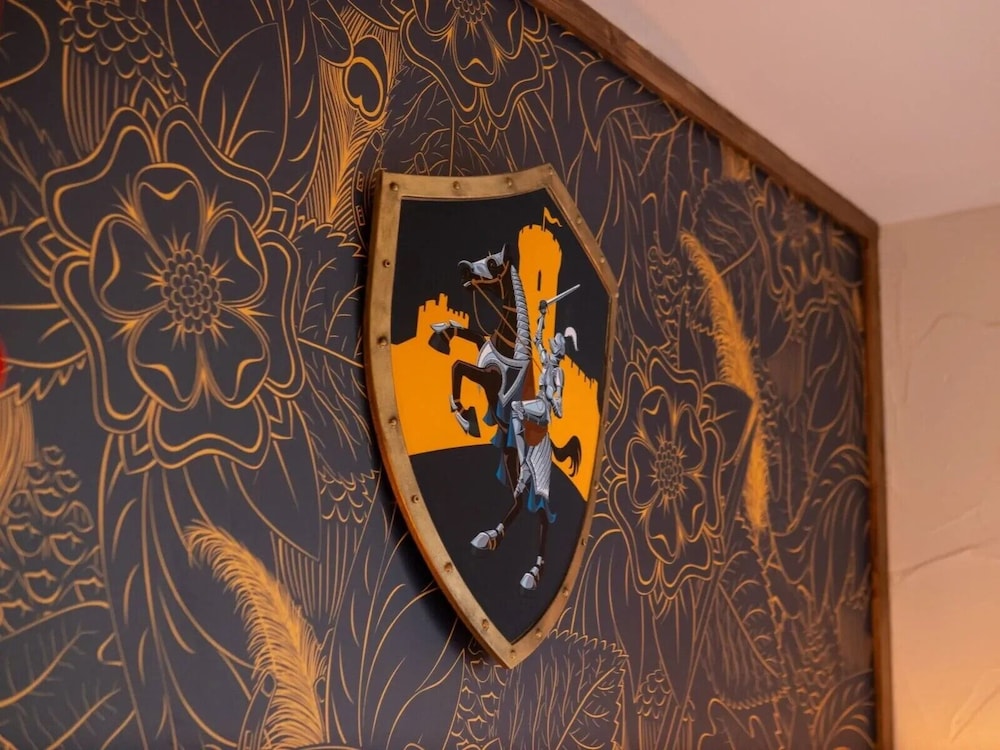 Warwick Castle 27/50