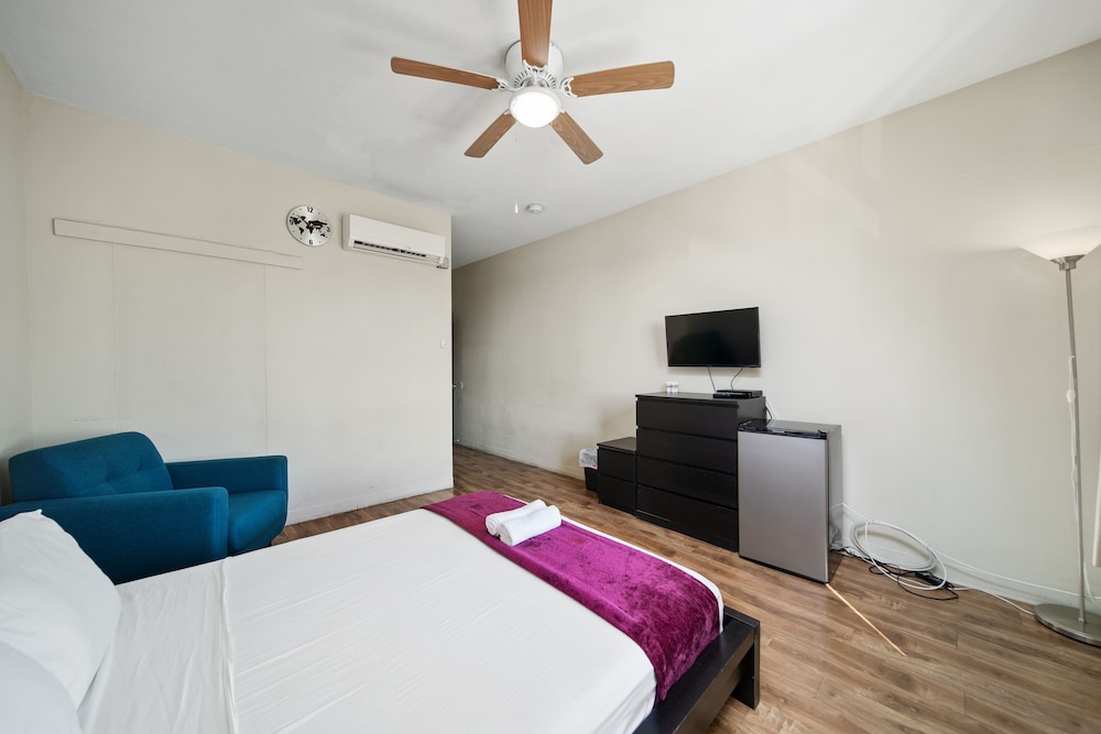 Samesun Hollywood (formerly Walk of Fame Hostel) 14/50