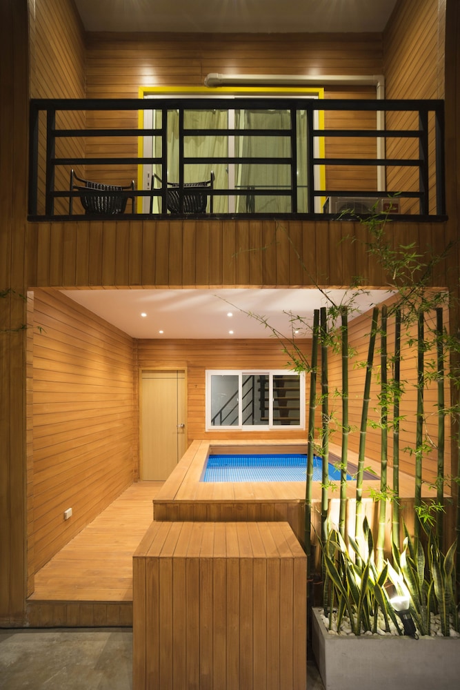 The M Pool Villas Bangkok - Bts Ekkamai 9/26