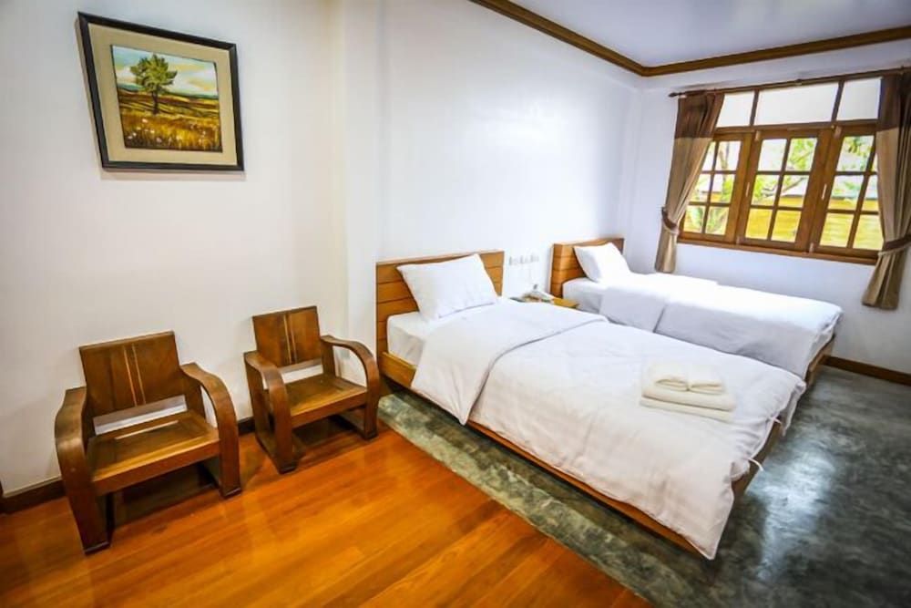 Tree Home Plus Home Stay 15/50