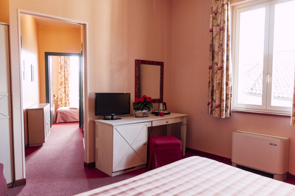 Hostellerie Du Golf 27/51