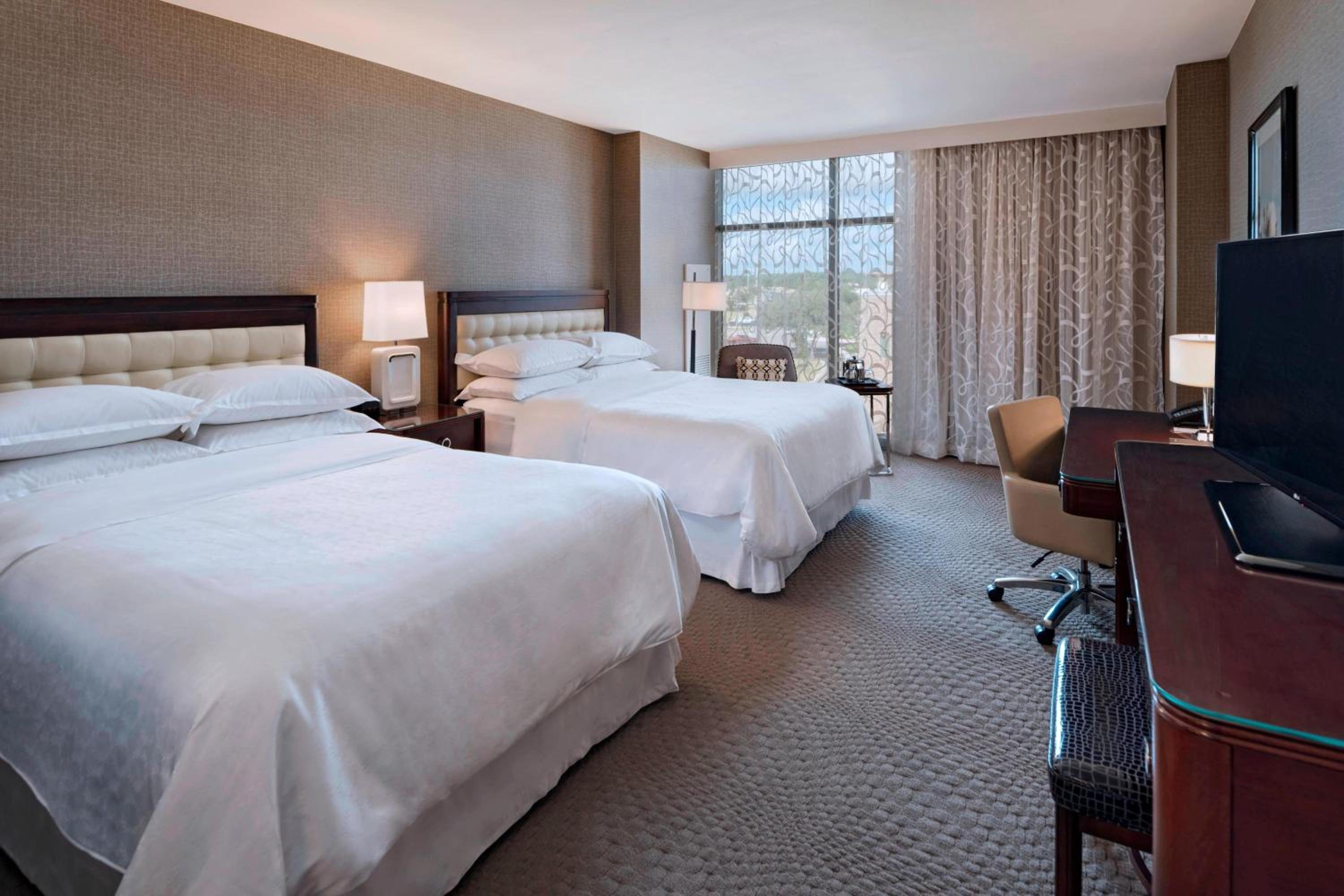 Room, 2 Queen Beds, Pool View, Sheraton Austin Georgetown Hotel Conference Center 11/17