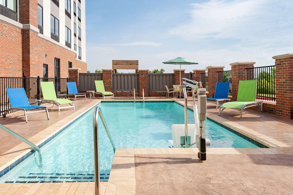 Hampton Inn Suites Norman Conference Center Area Ok 38/48