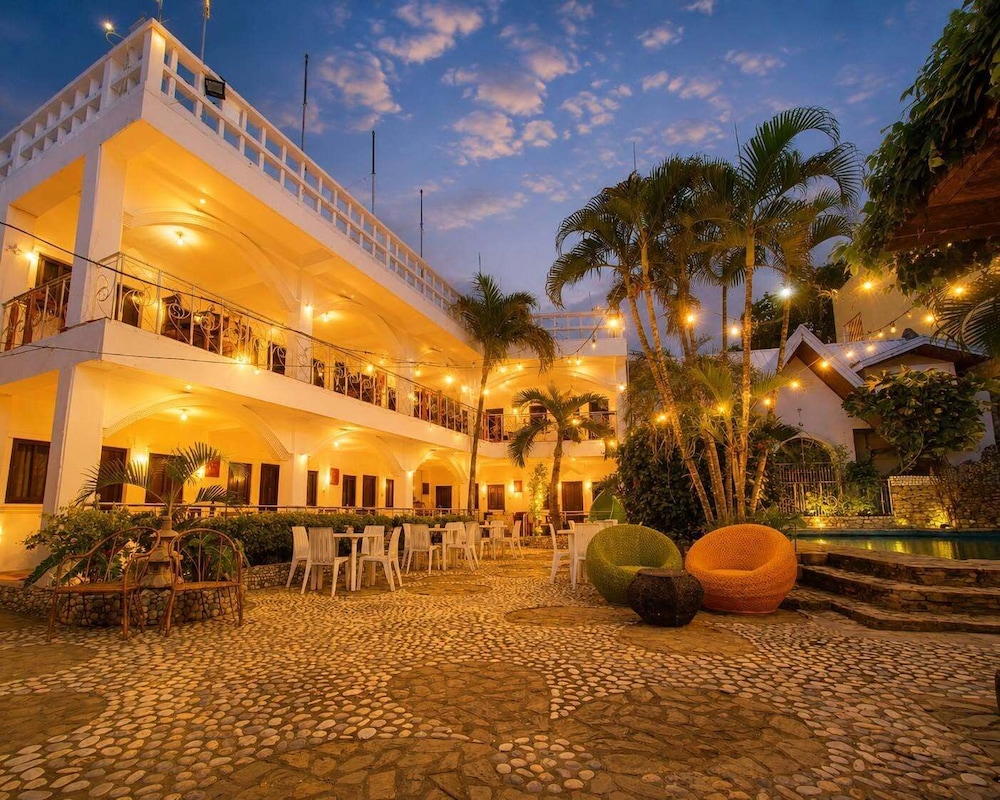 Simon's Heritage Resort 54/61