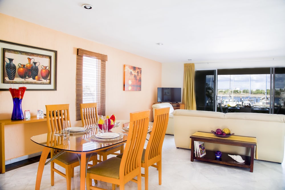 Isla Mazatlan Residence Club 20/33