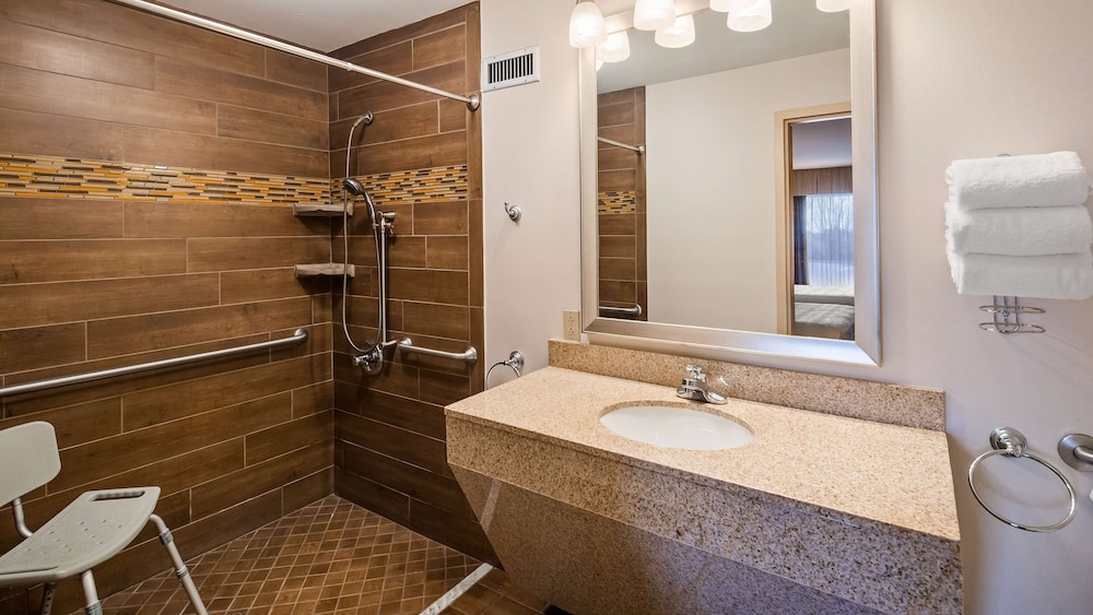 Best Western Newport Inn 16/43