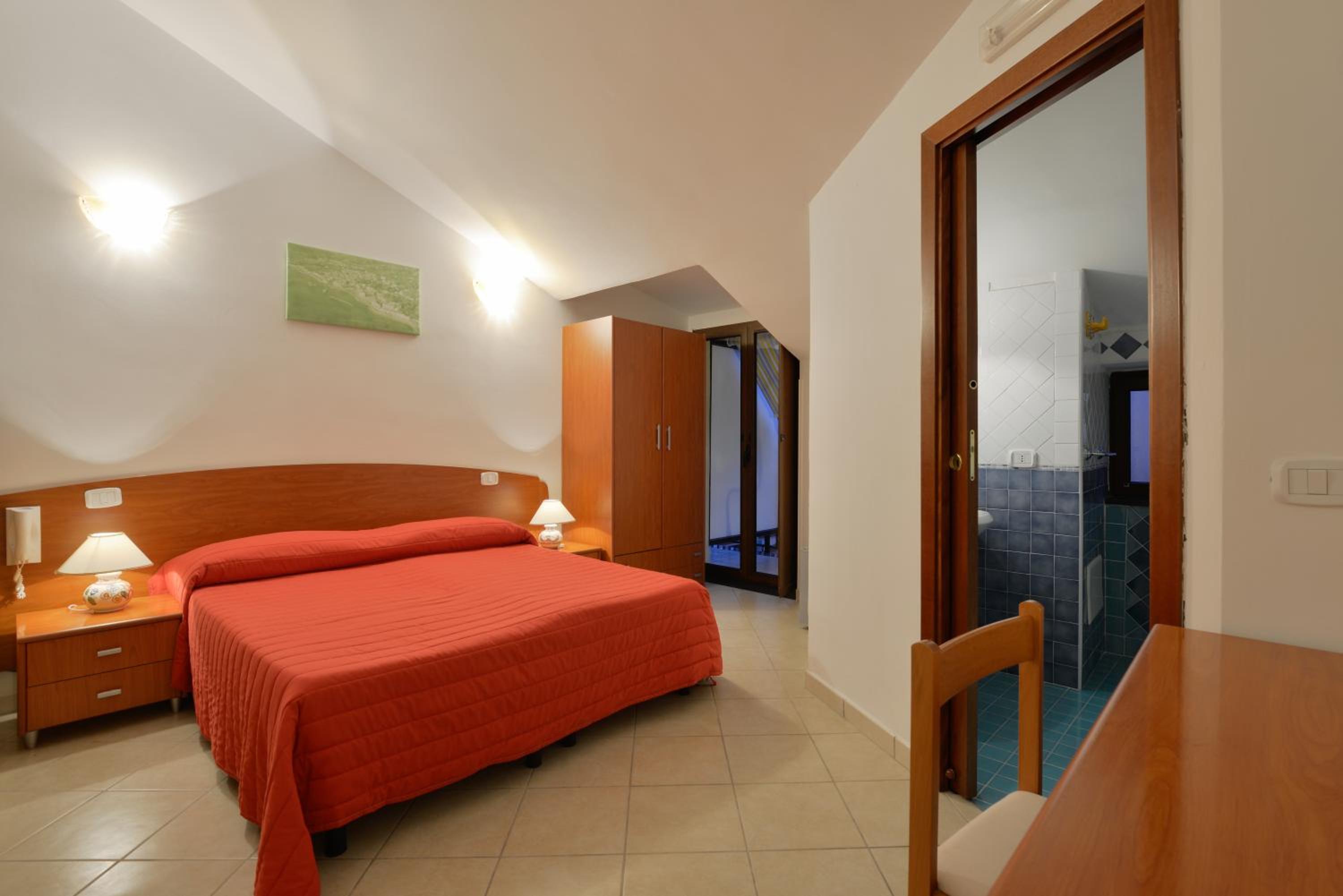 Room, Quadruple, Hotel La Marina 2/5