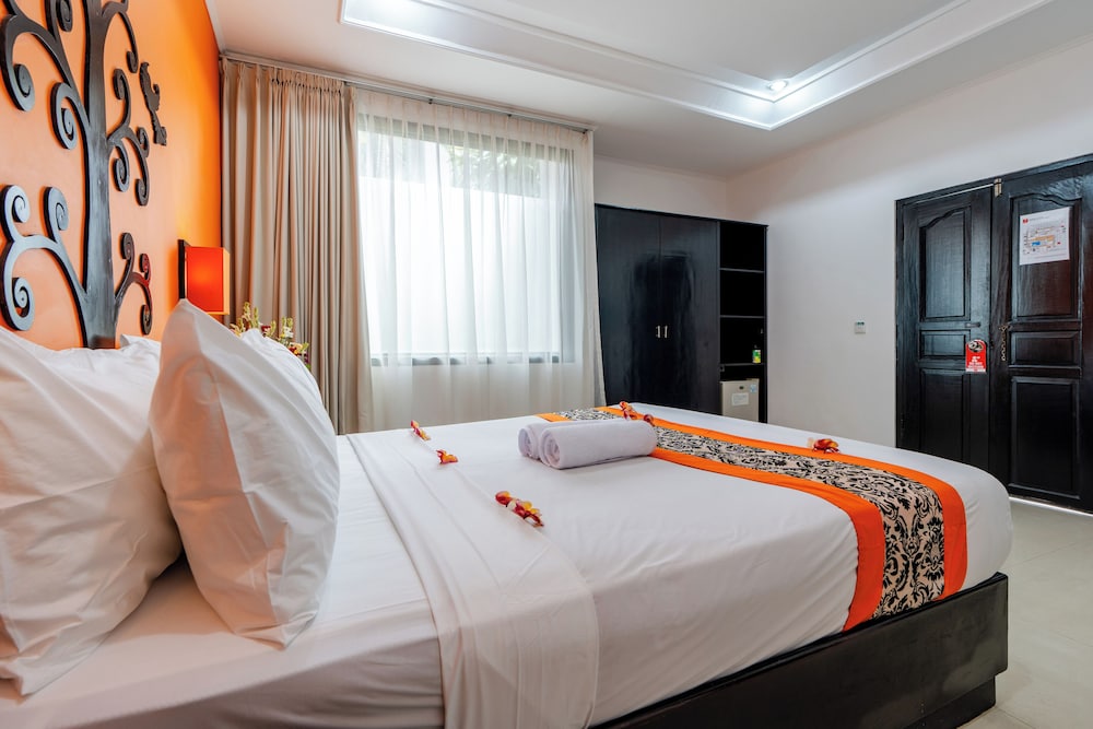DEWI SRI HOTEL 34/70