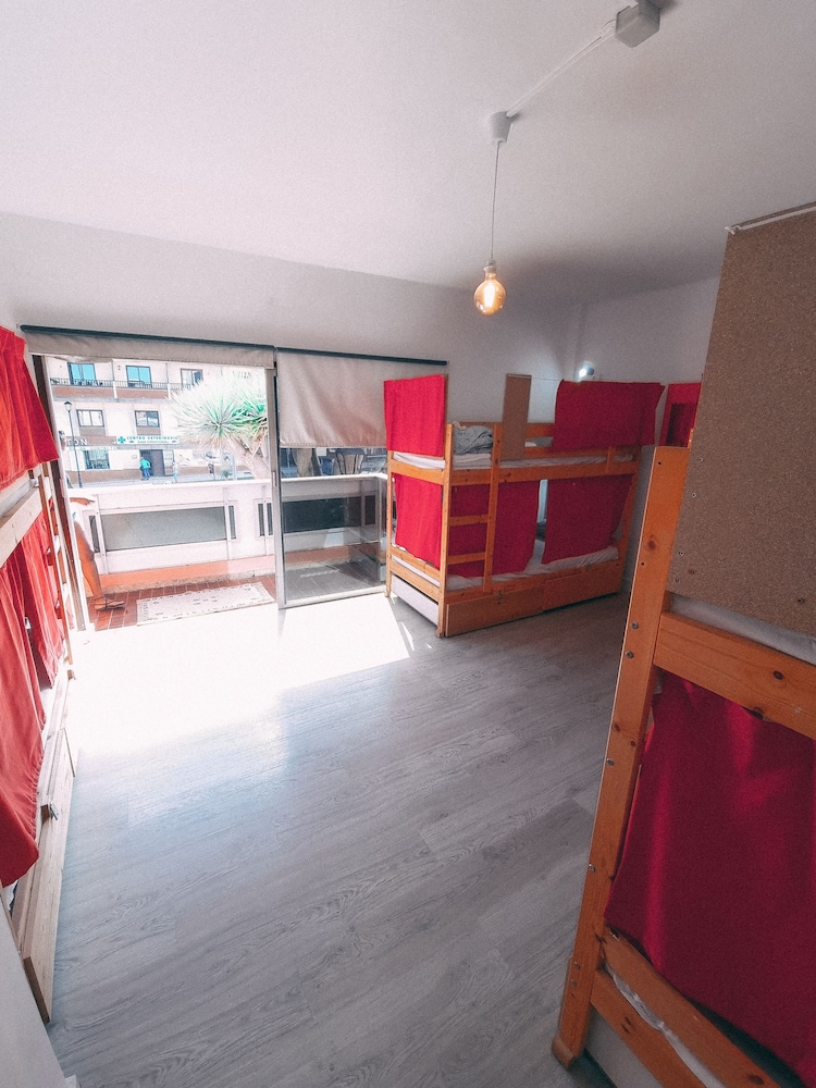 Aguere Nest Hostel 24/36