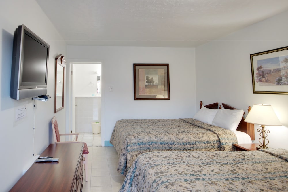 6267 Persepolis Inn 24/70