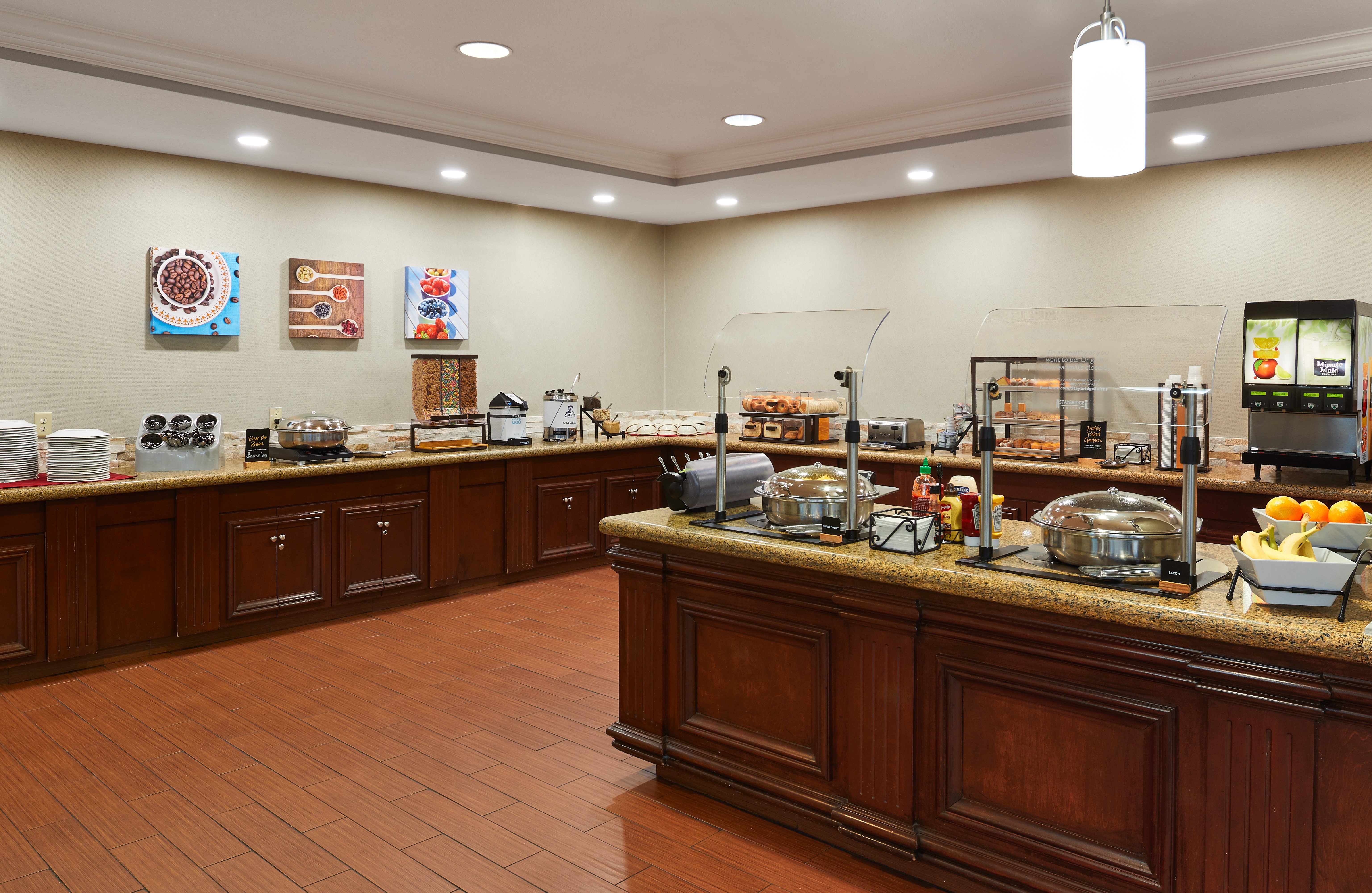 Staybridge Suites Orlando Airport South 14/28