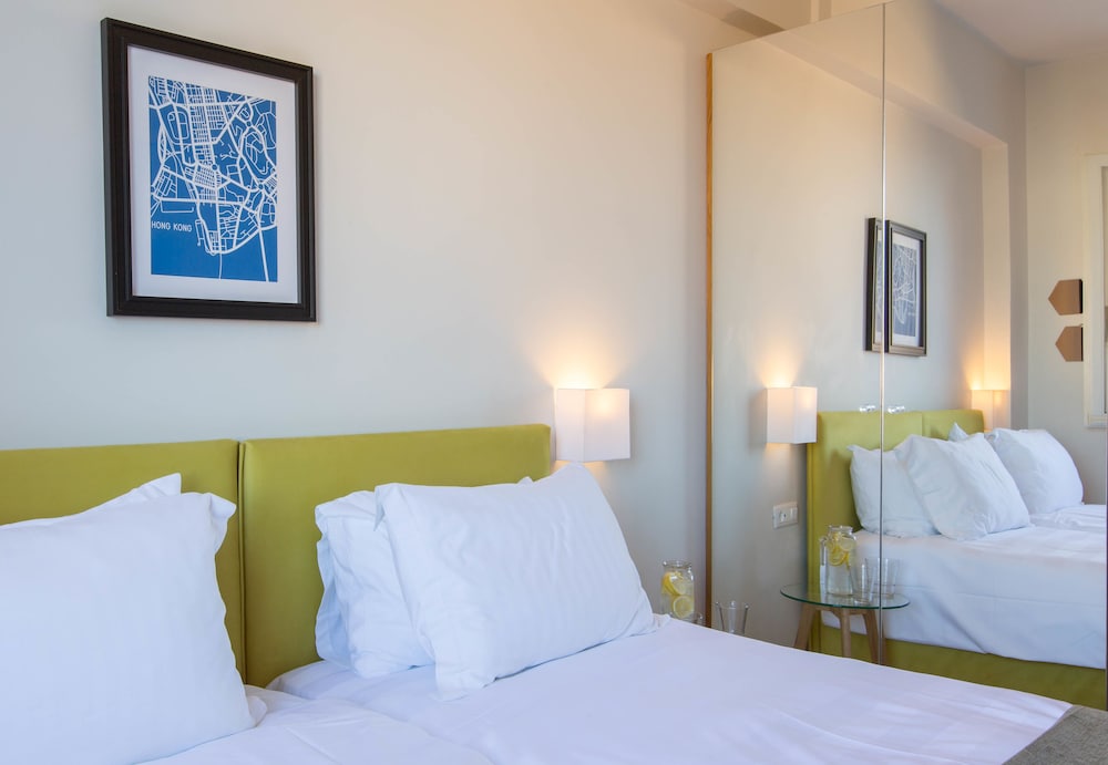 Leto Nuevo Hotel 29/78