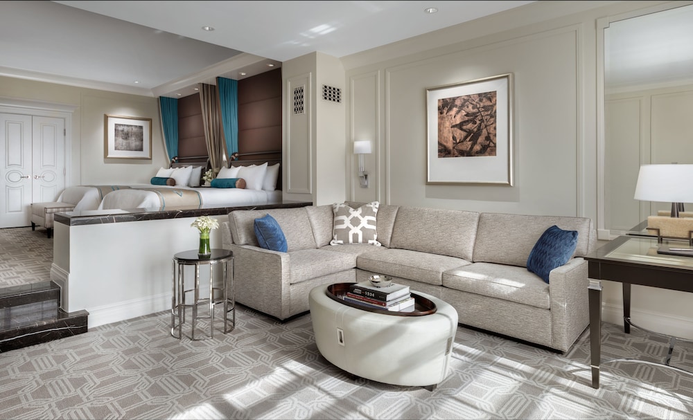 The Palazzo Prestige Club Lounge 47/68