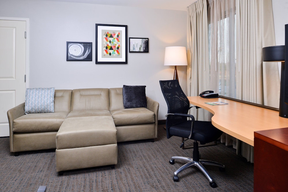 Residence Inn Coralville 41/44