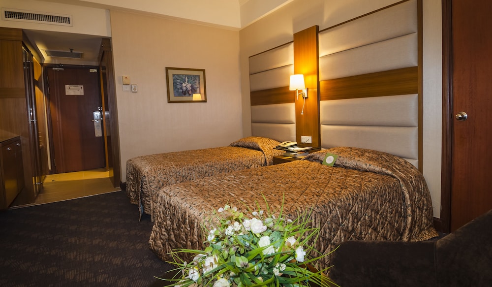 Pearl View Hotel 4/50