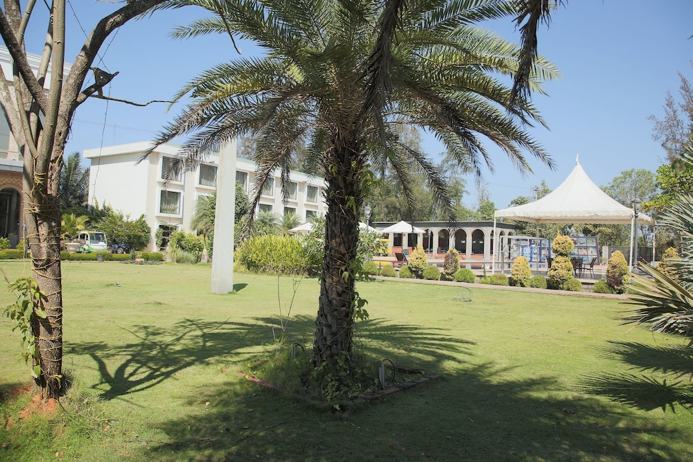 Meridian Bay Resort and Spa Kundapur 41/53