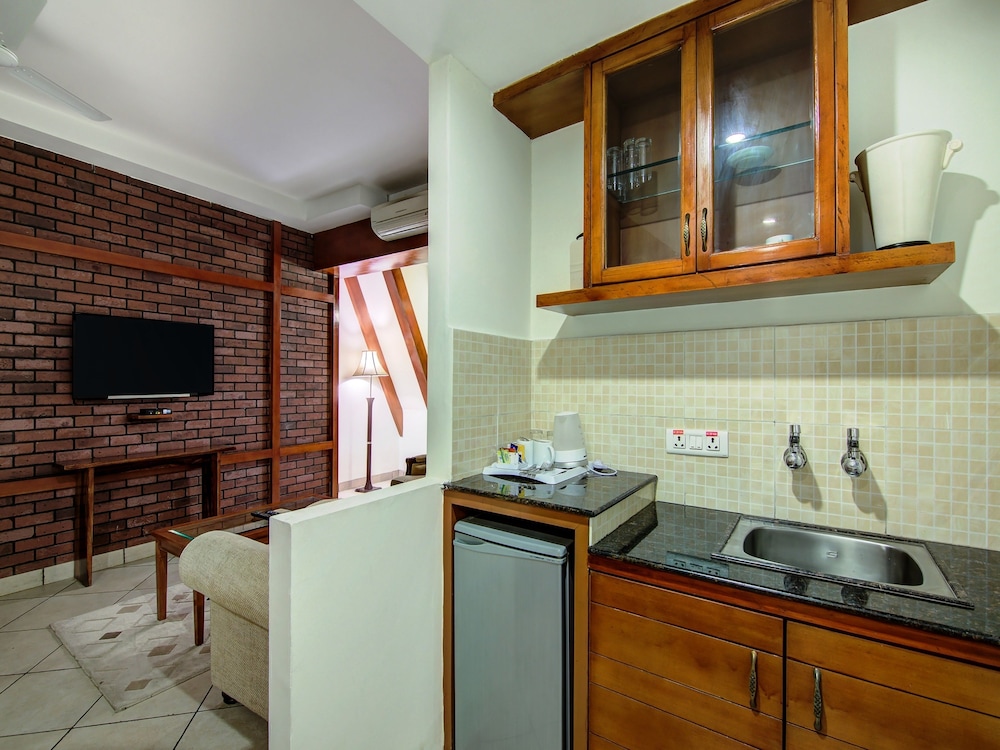 Sai Vishram Business Hotel 50/50