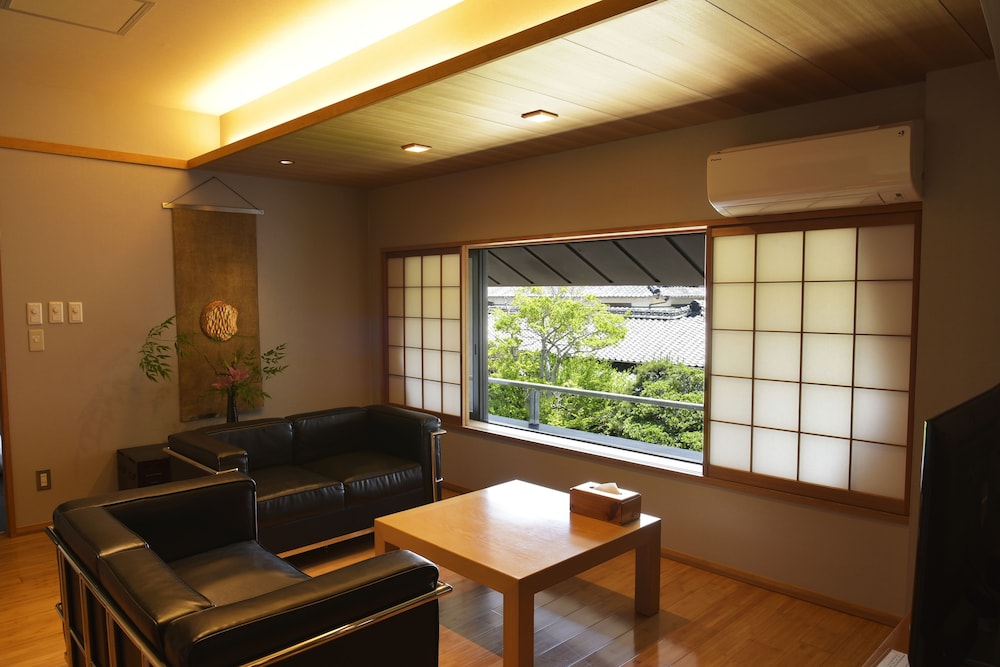 Shioyu Naginoto 24/50