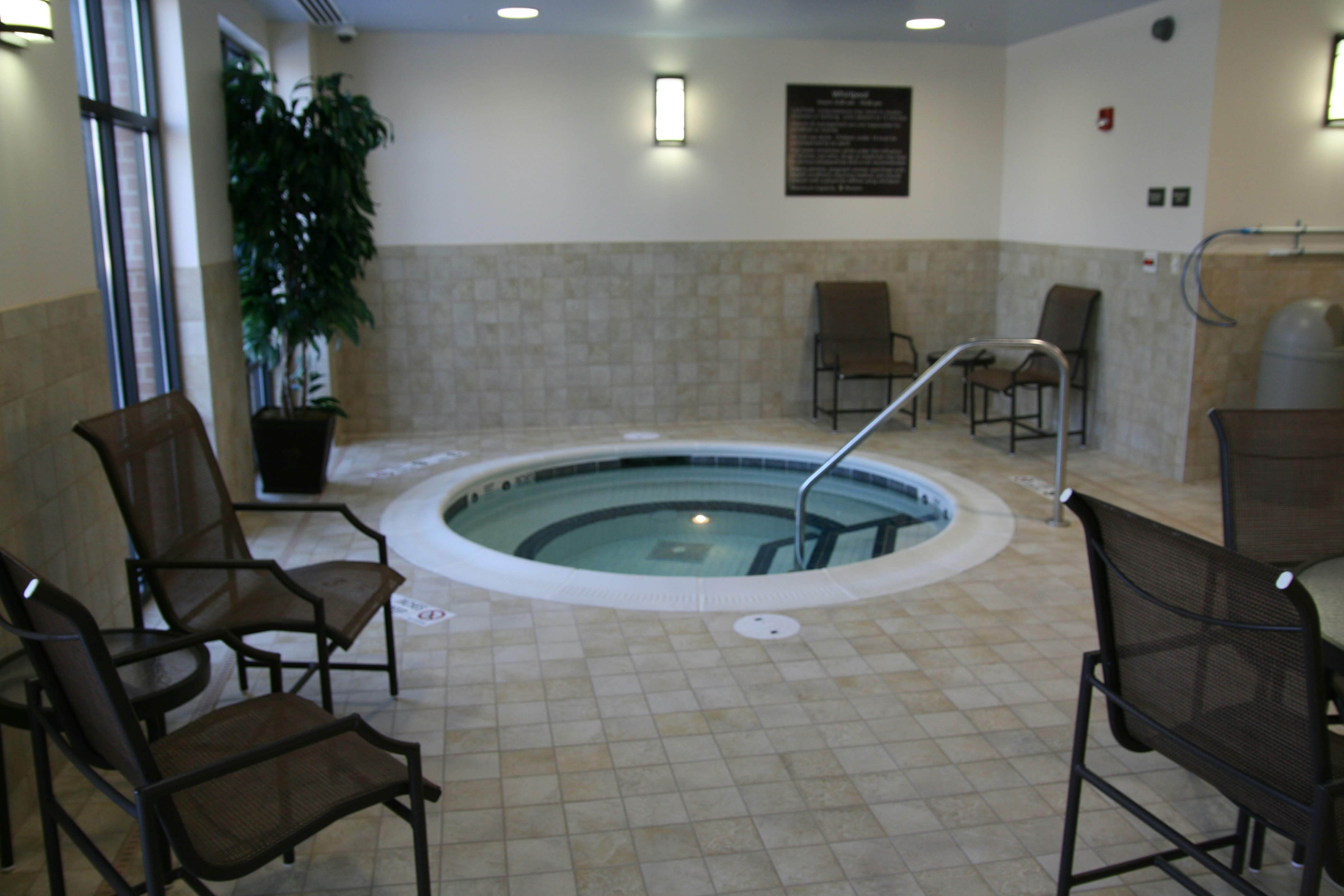 Hampton Inn Rochester Webster 20/36