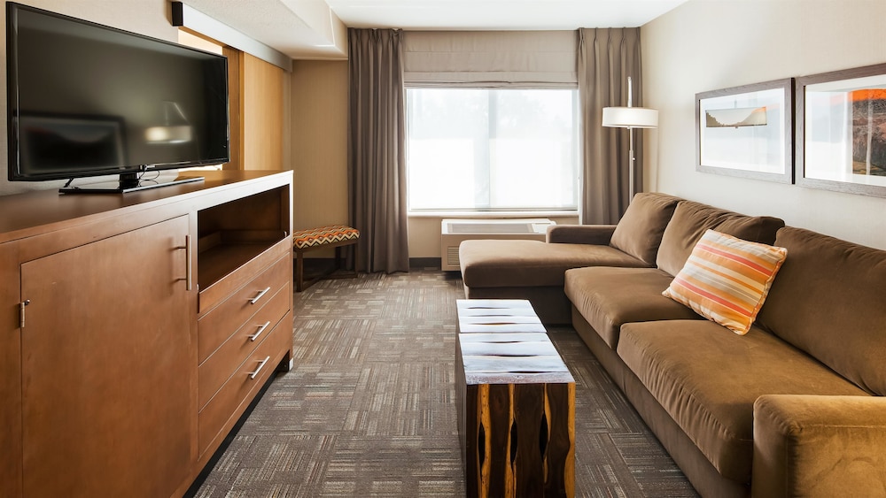 Best Western Plus Cottontree Inn 27/34