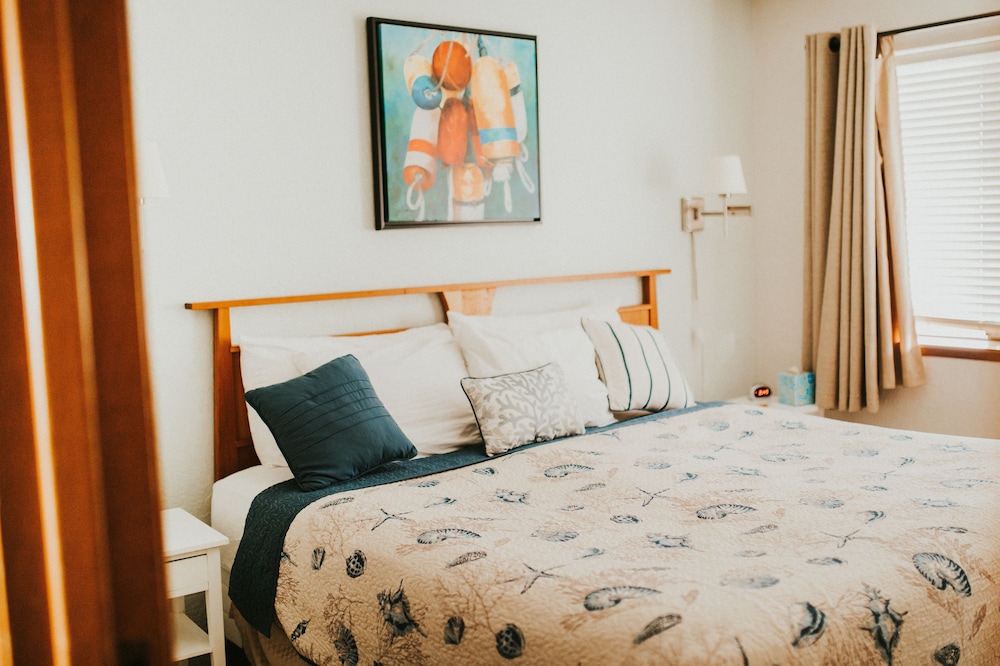 Nye Beach Condos At Pacific Crest 7/50