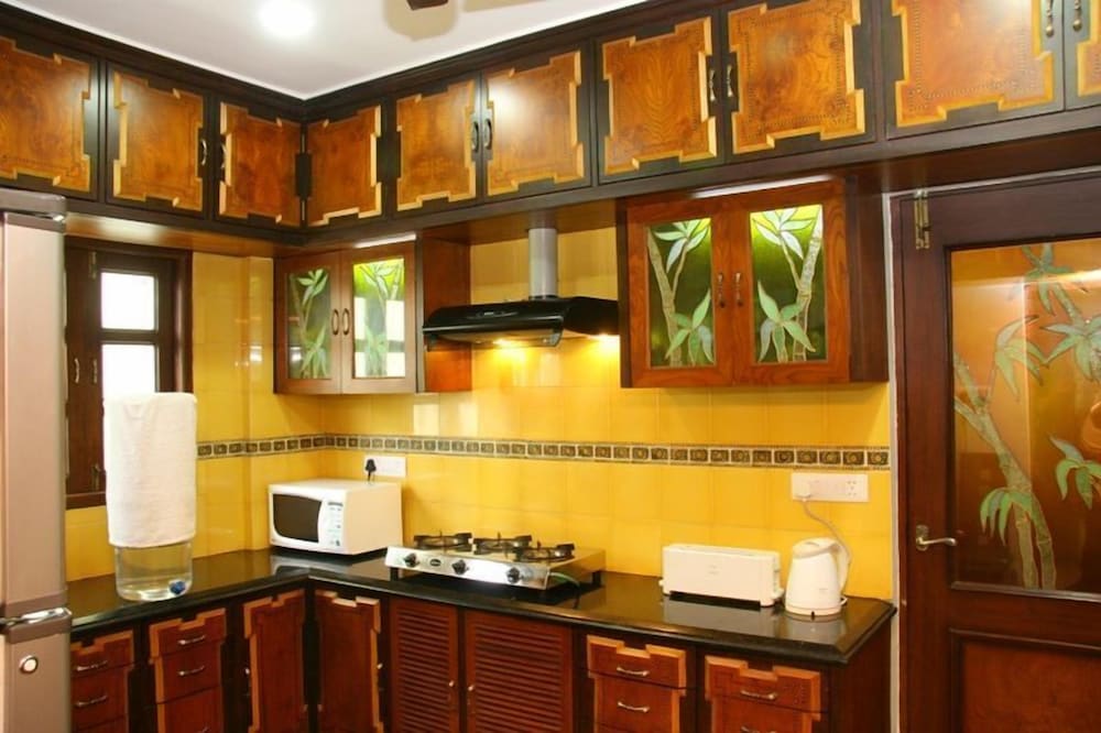 PERFECT HAVEN-EGMORE 23/24
