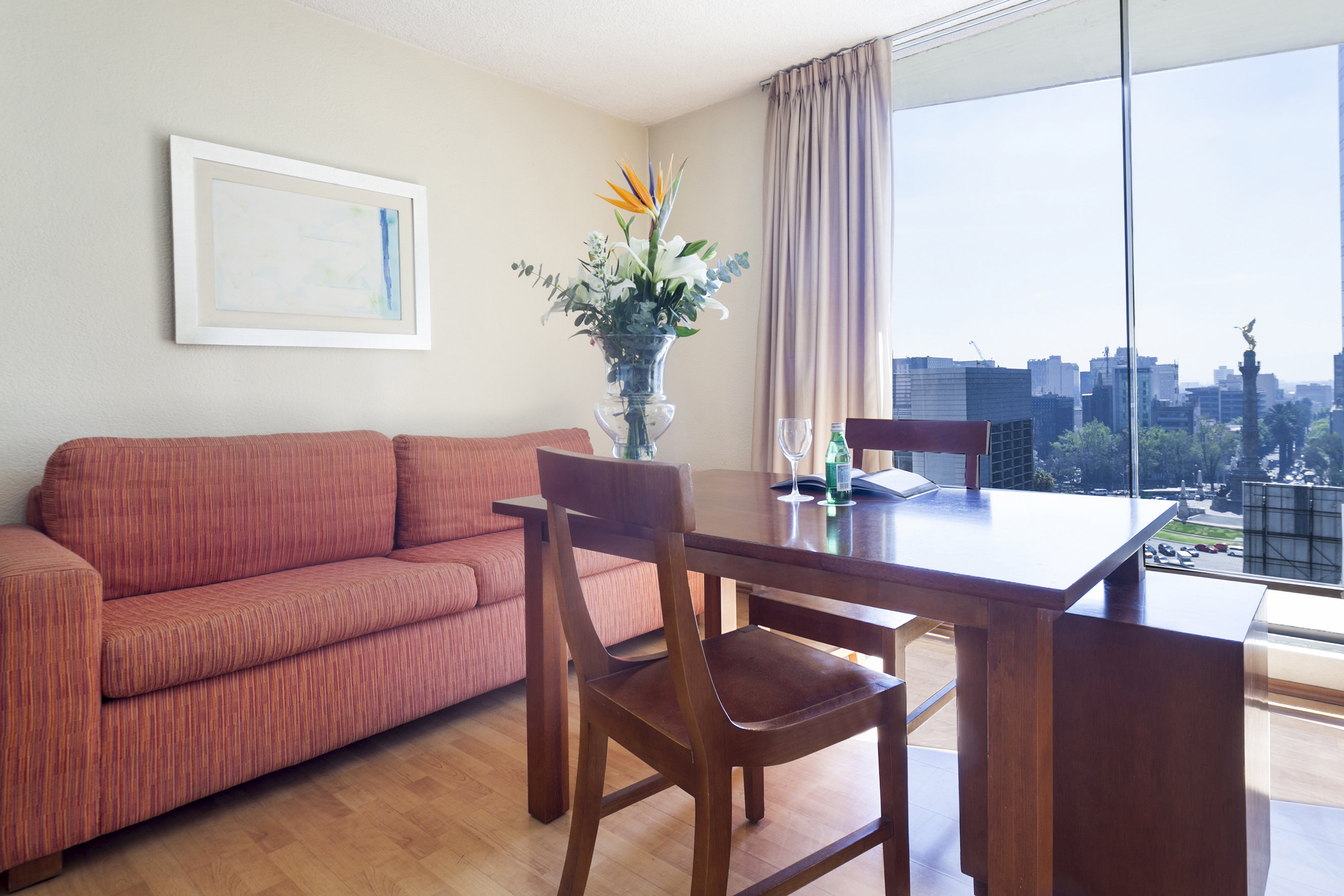 Exe Suites San Marino 19/26