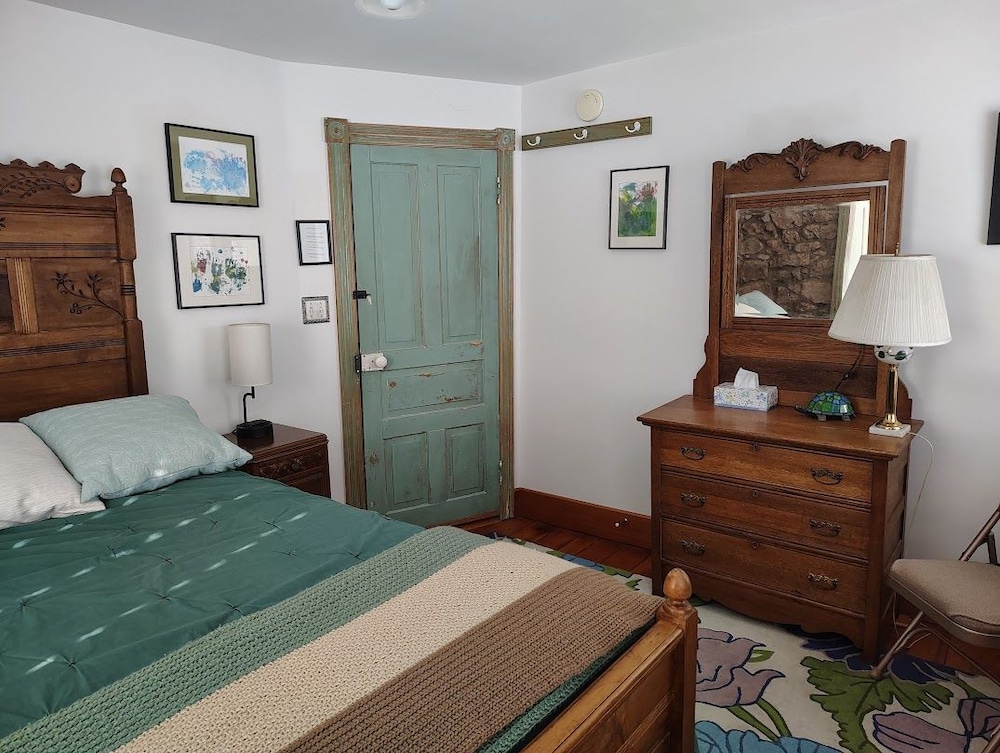 Frush Farm Bed & Breakfast 10/48