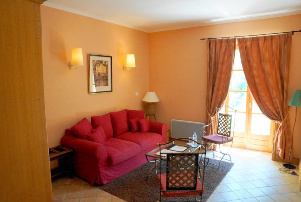 Chateau De La Caze 28/50