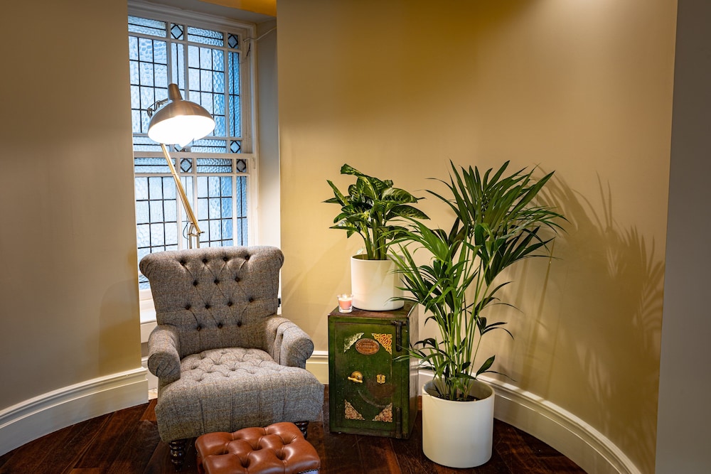 Hotel Indigo Edinburgh - Princes Street, an IHG Hotel (ex Royal British) 50/82