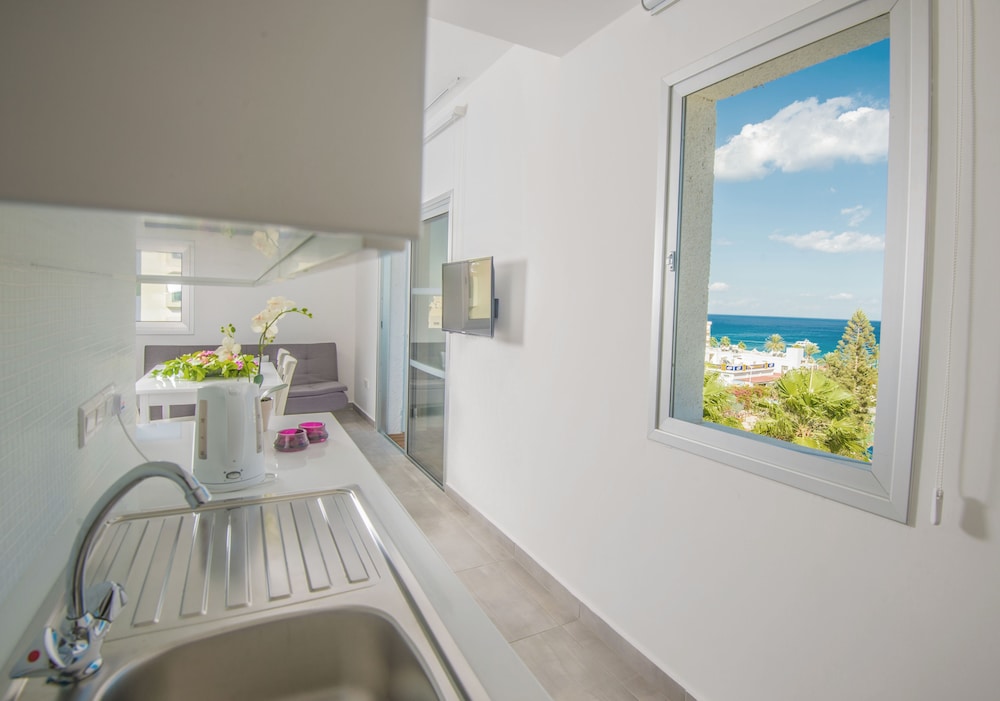 ALVA HOTEL APARTMENTS 22/54