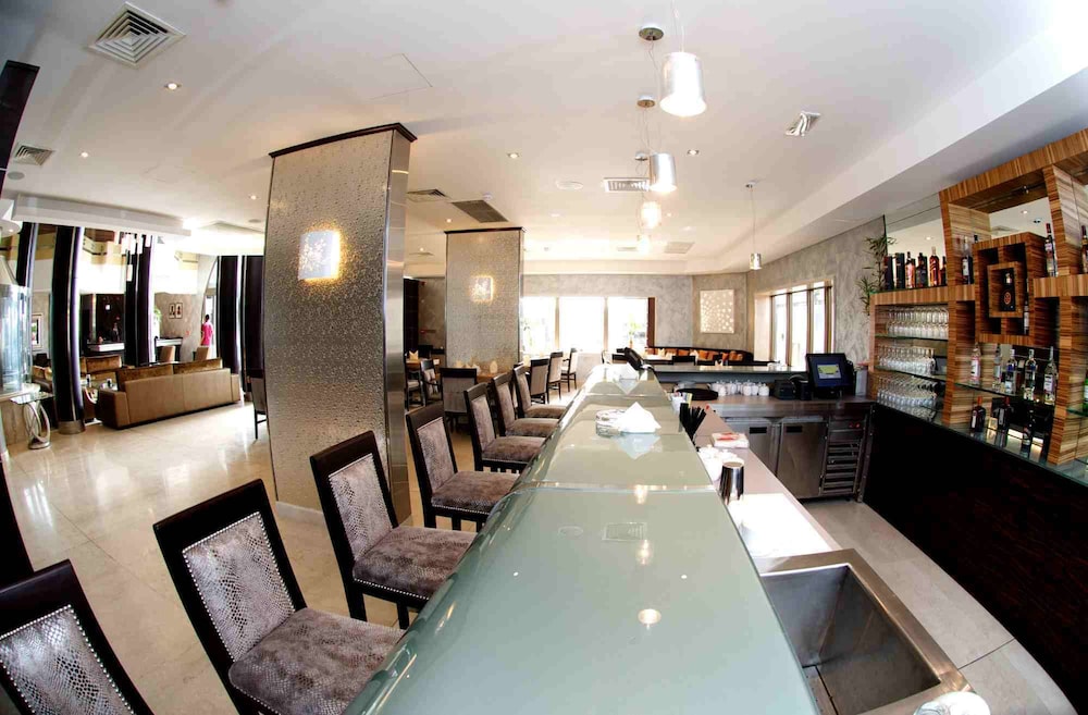 The Avenue Suites 31/46