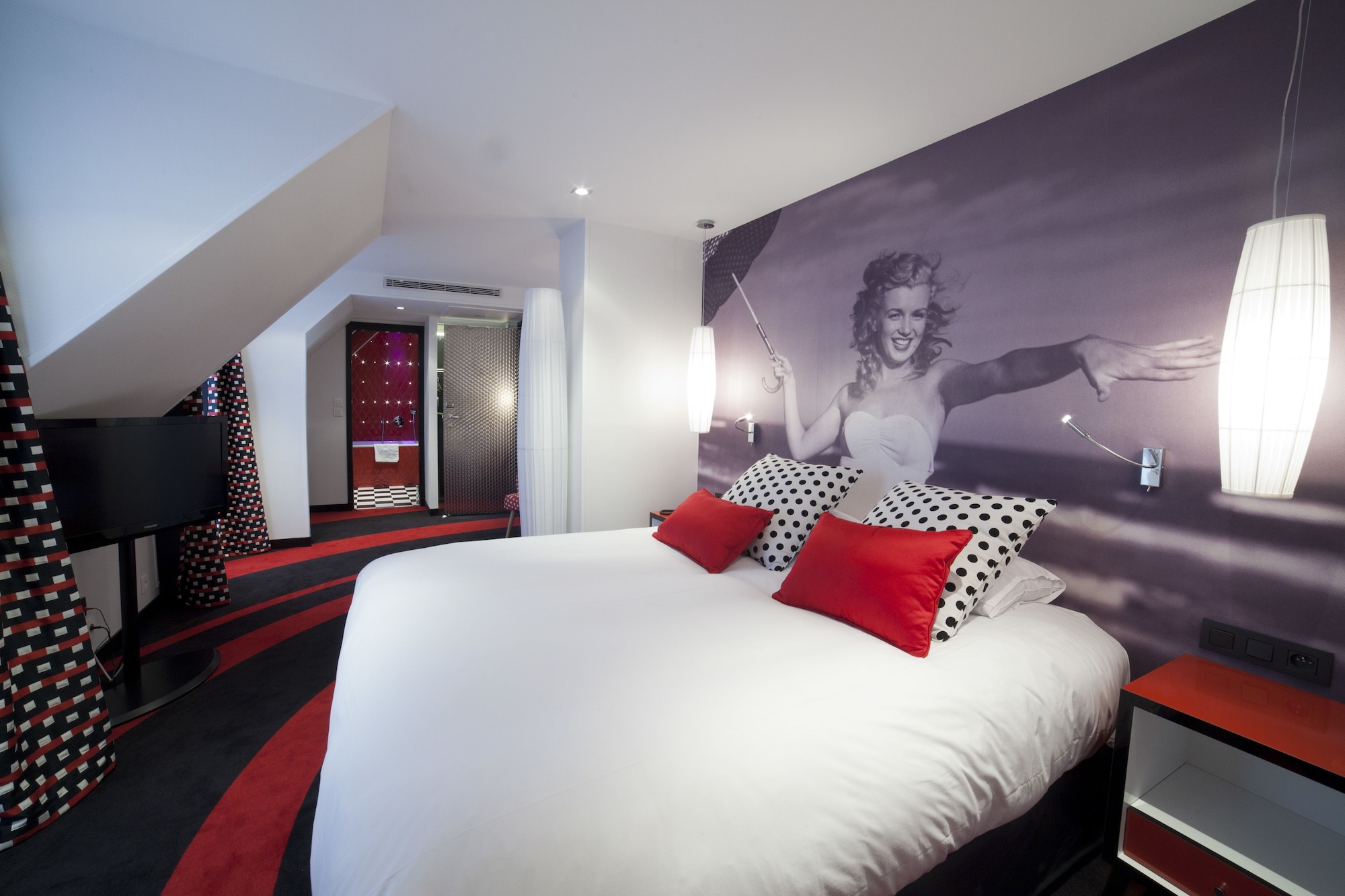 PRESTIGE, SUITE