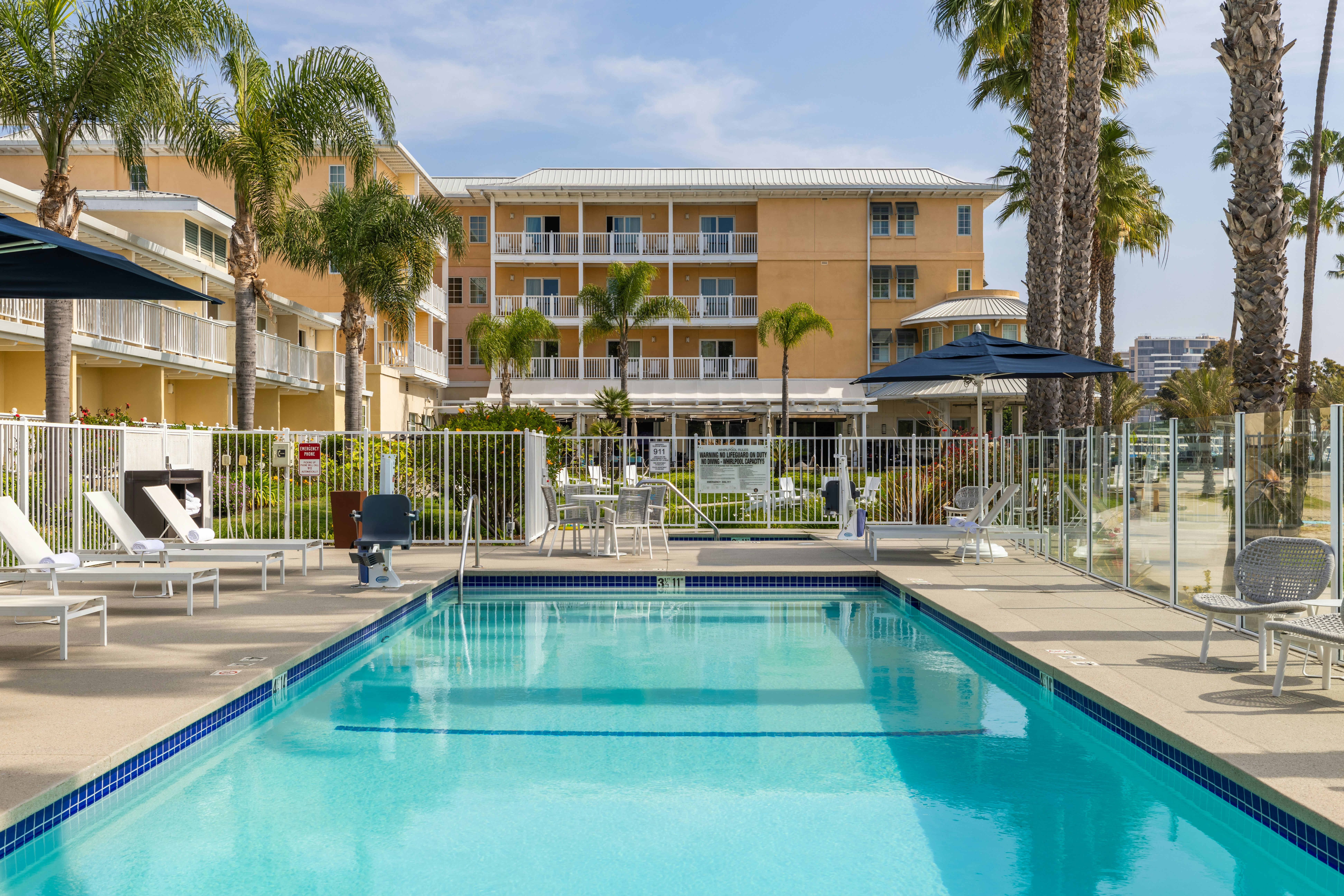 Jamaica Bay Inn Marina Del Rey, Tapestry Collection by Hilton 2/76
