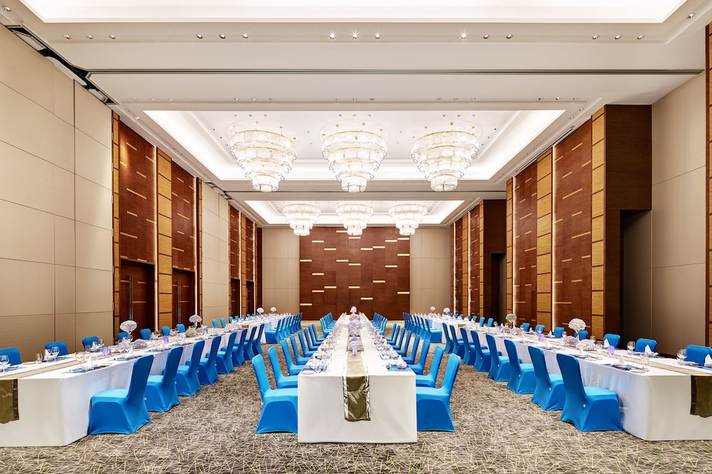 Aloft Dongguan Dynamic Town 39/48