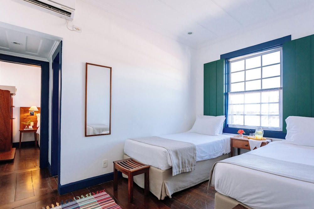 FAMILY, DOUBLE AND TWIN BEDS