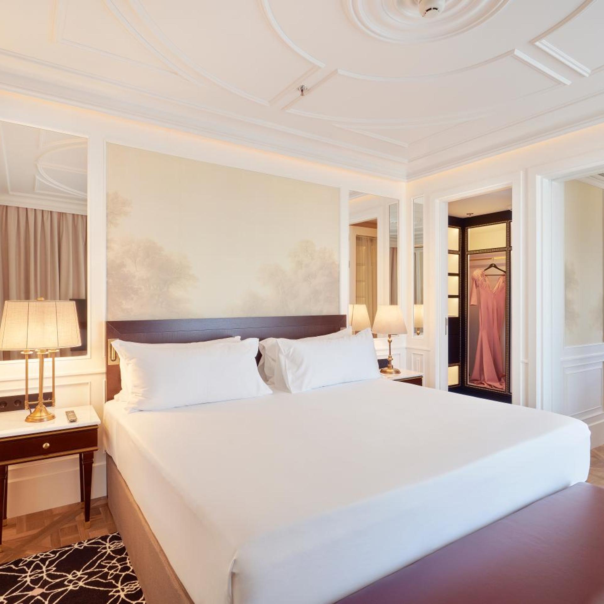 2 Bedrooms, Couture, Penthouse