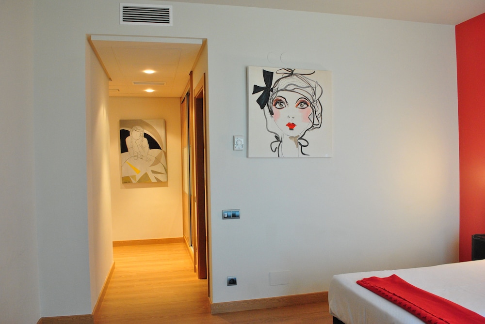 Maritimo Ris Hotel and Apartments 35/73