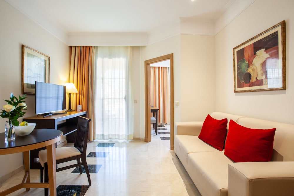 Grupotel Playa De Palma Suites And Spa 48/74