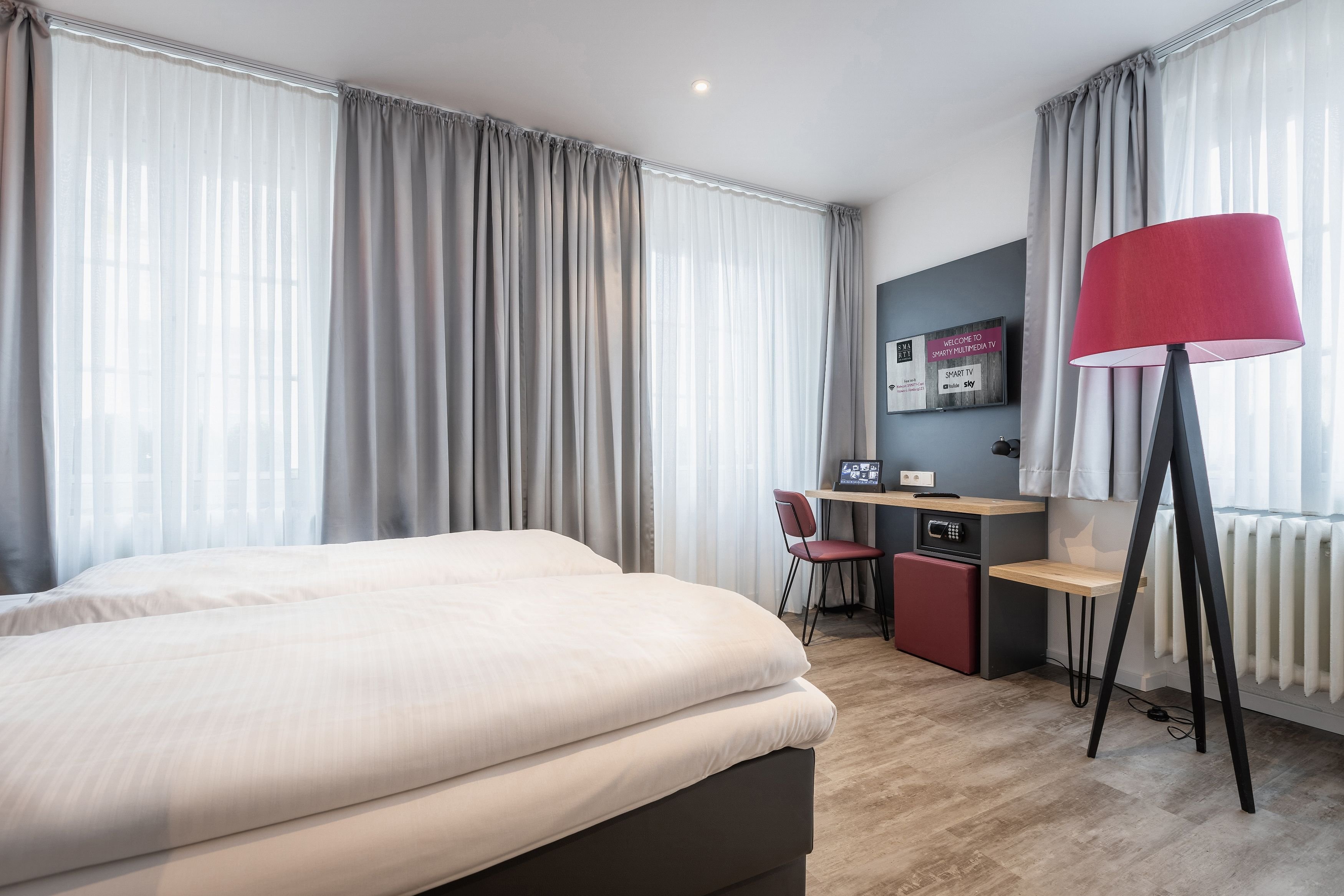 City, Double Bed, Large