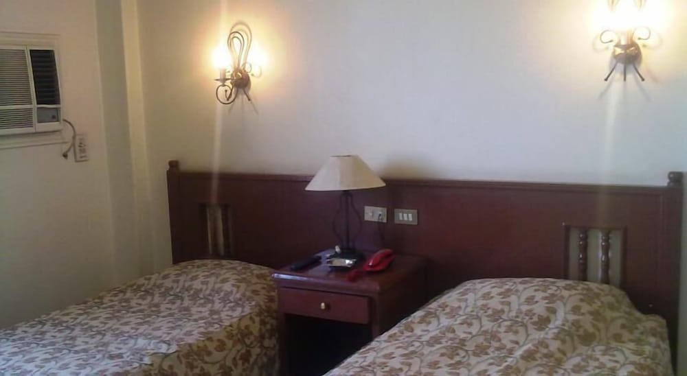 Orchida St. George Hotel 7/21
