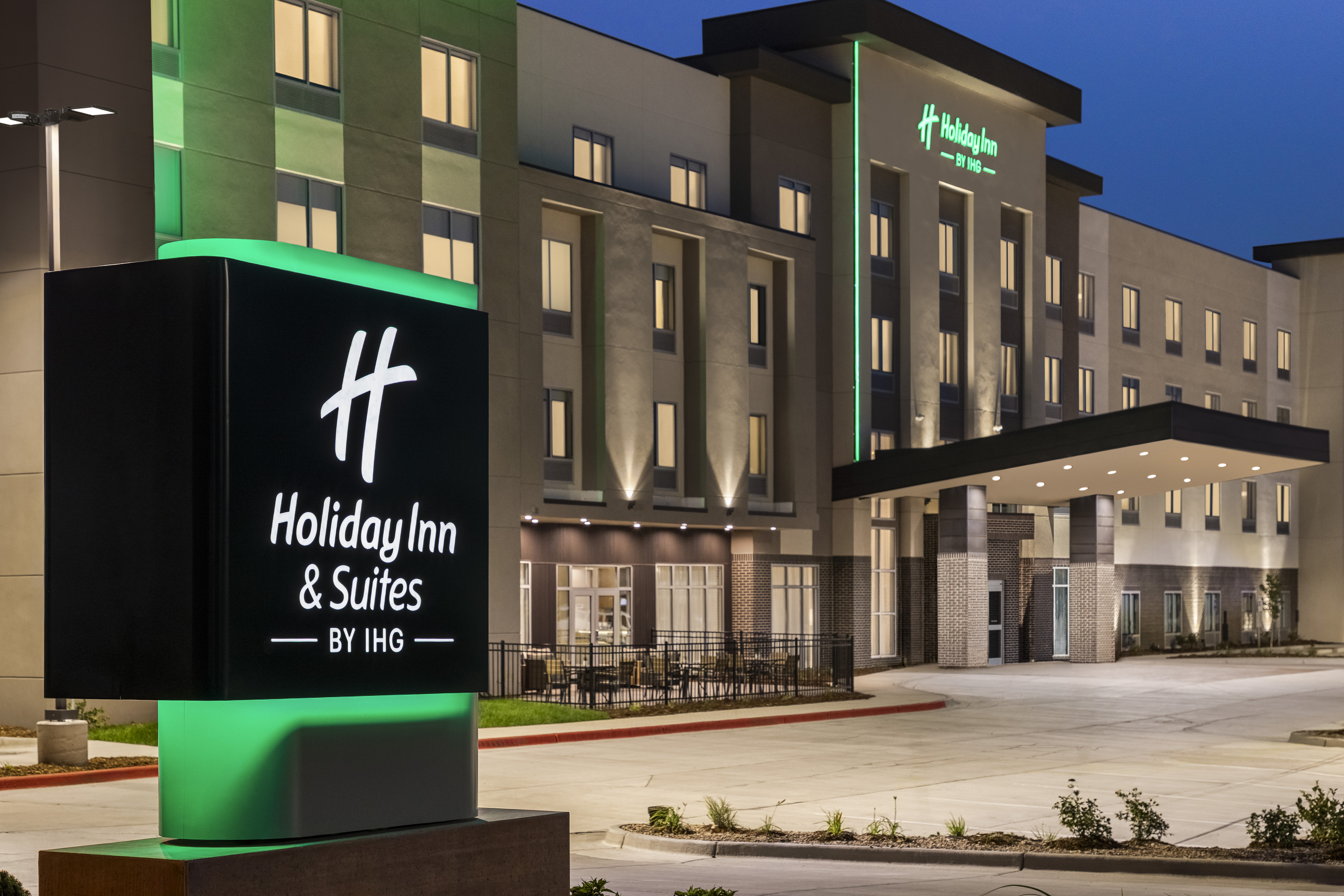 Holiday Inn Hotel And Suites Commerce City Denver Airport 46/50